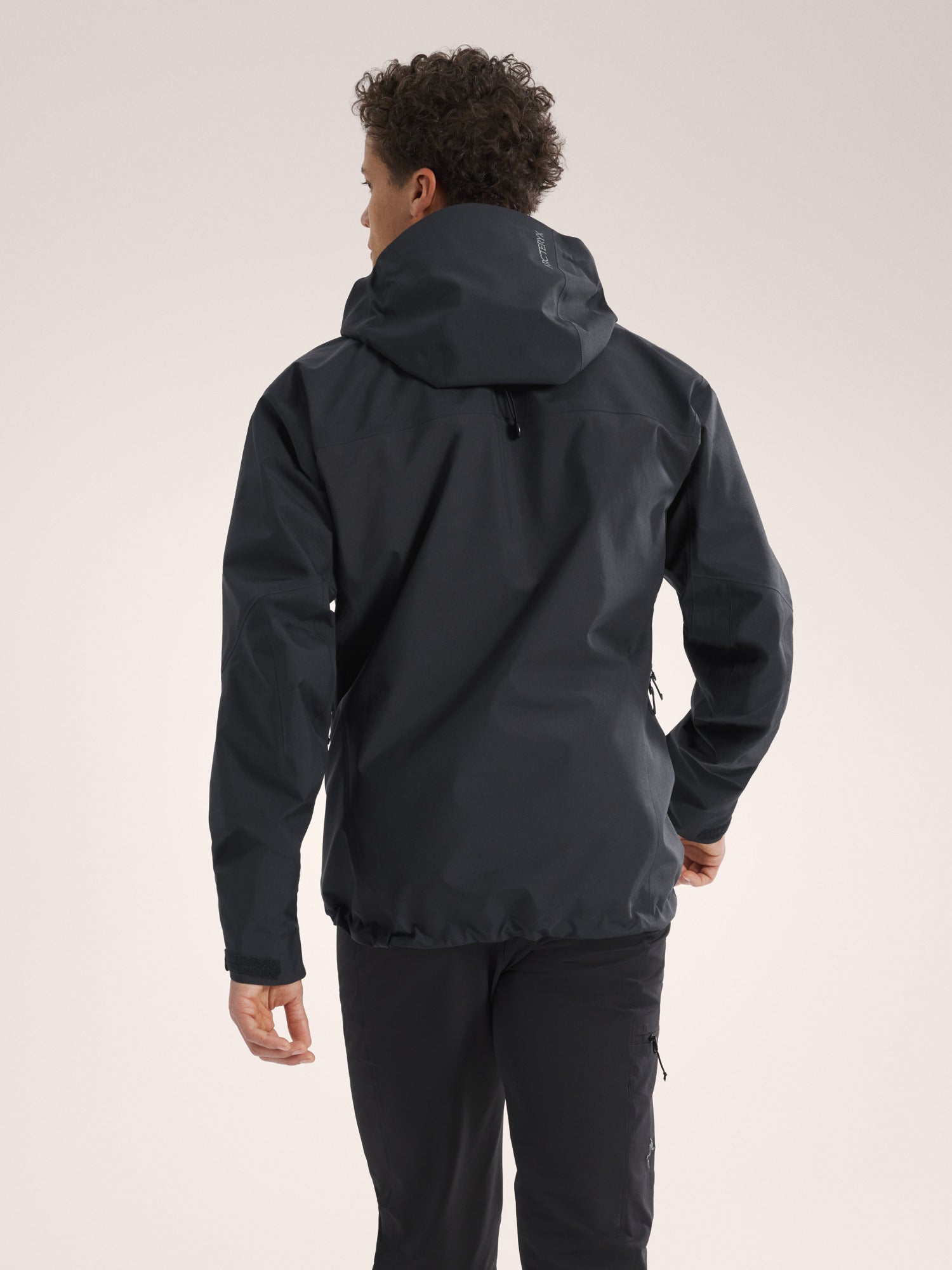 Beta AR Jacket 防水硬殼外套 男款