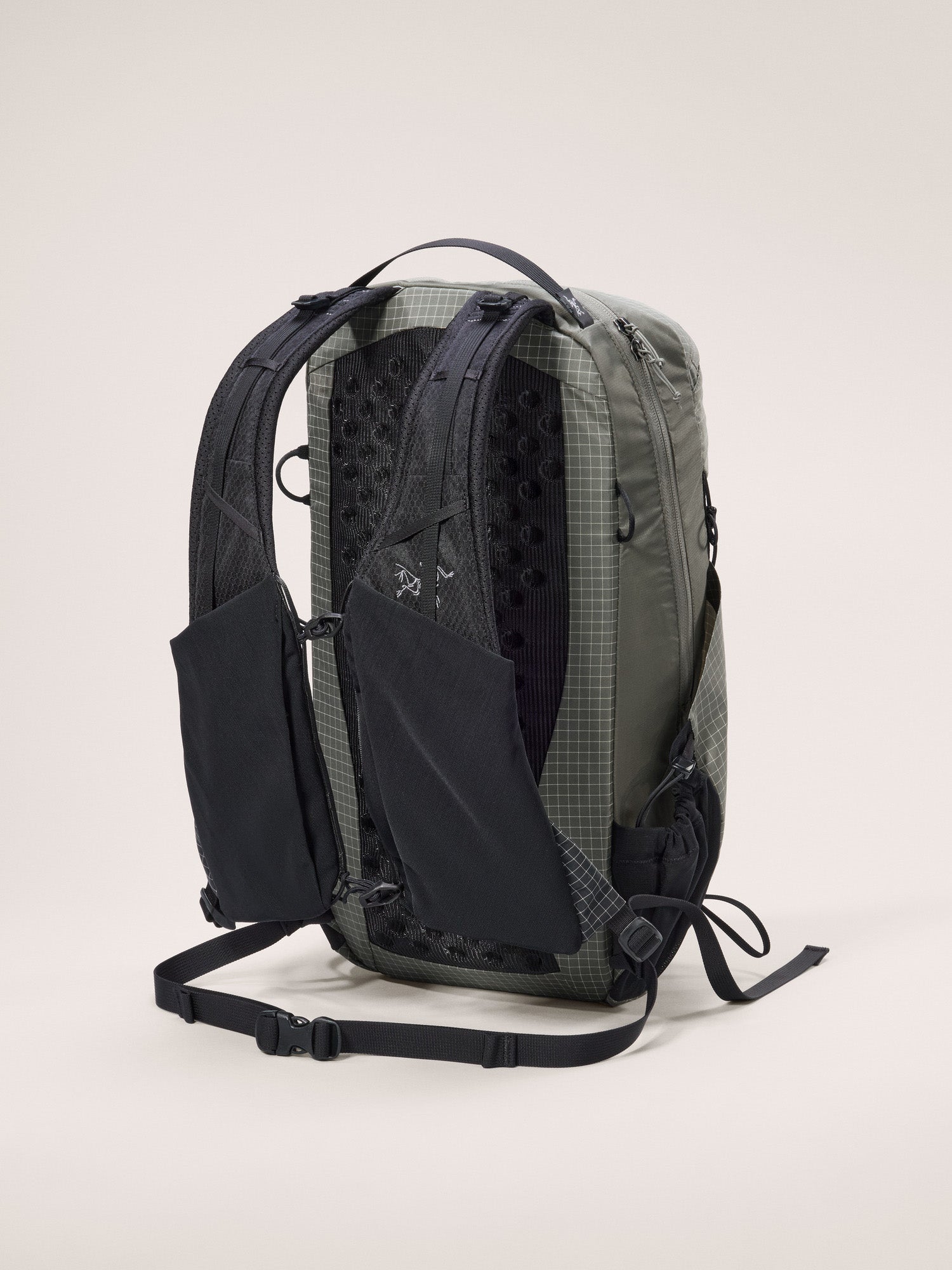 Aerios 18 Backpack 後背包