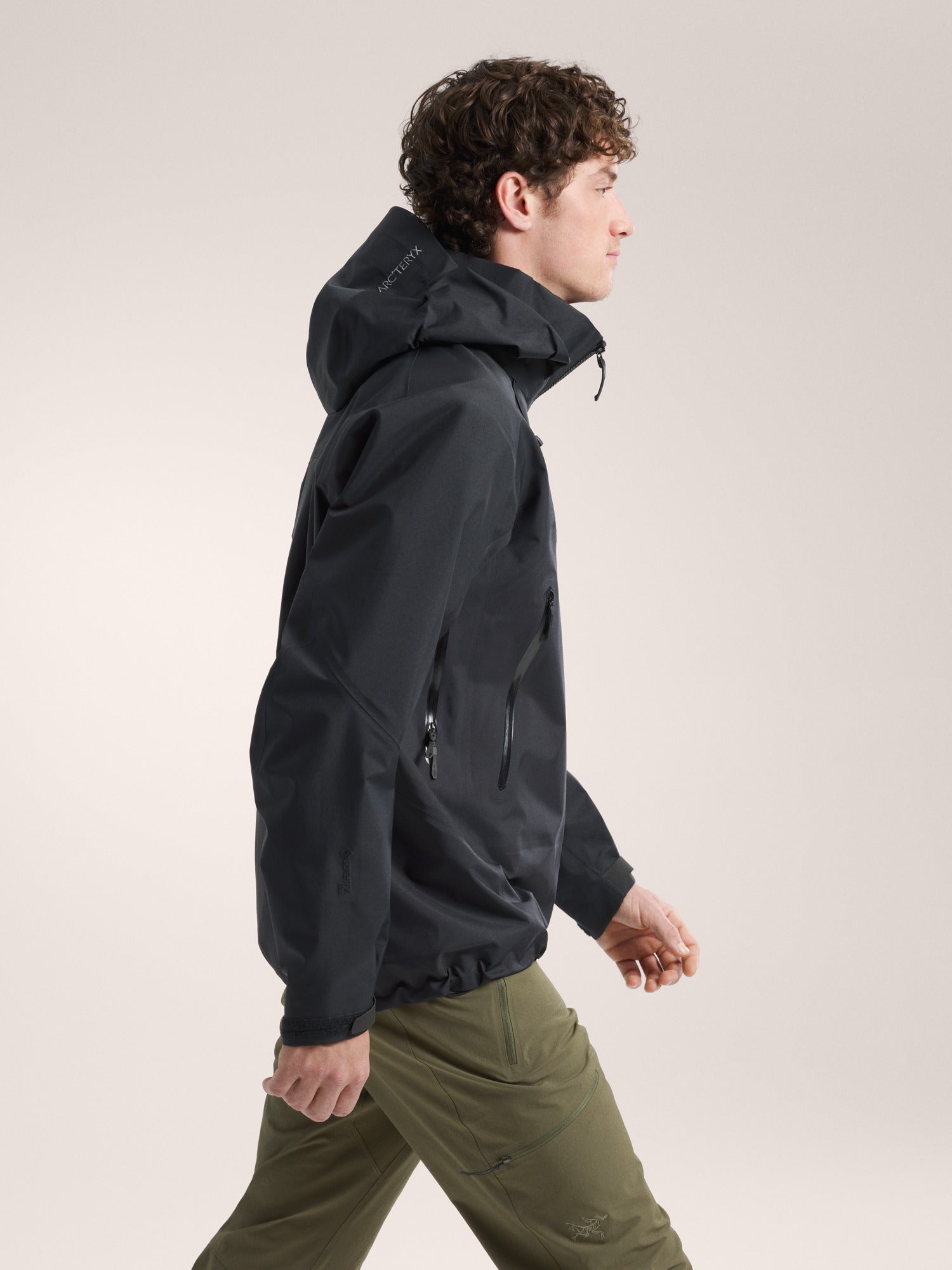 Beta AR Jacket 防水硬殼外套 男款