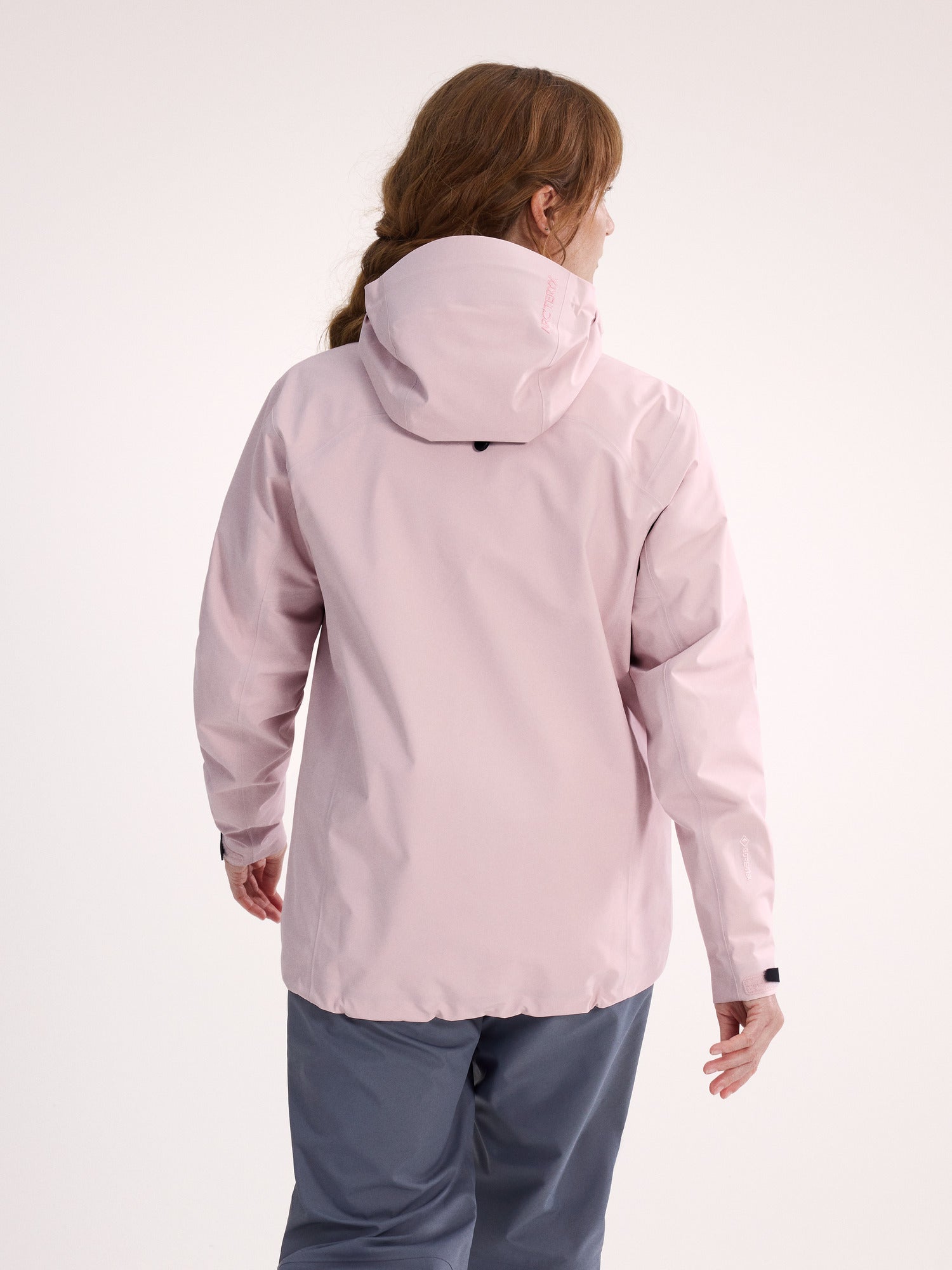 Beta Jacket 防水硬殼外套 女款