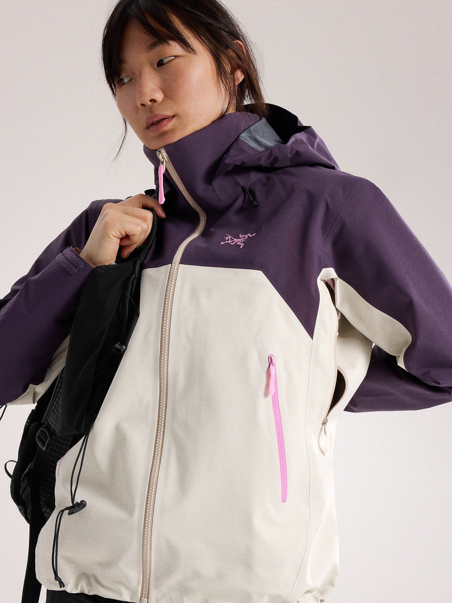 Beta AR Jacket 防水硬殼外套 女款
