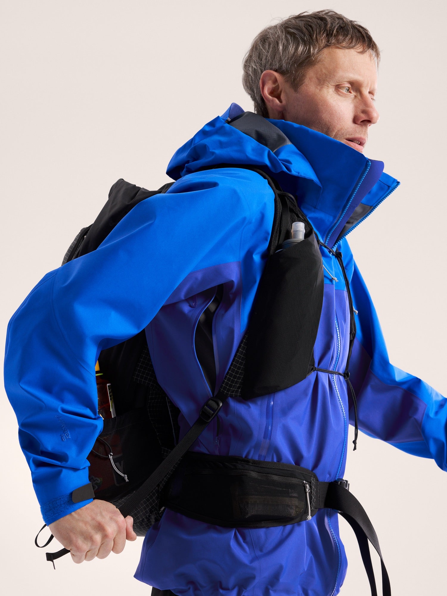 Beta AR Jacket 防水硬殼外套 男款