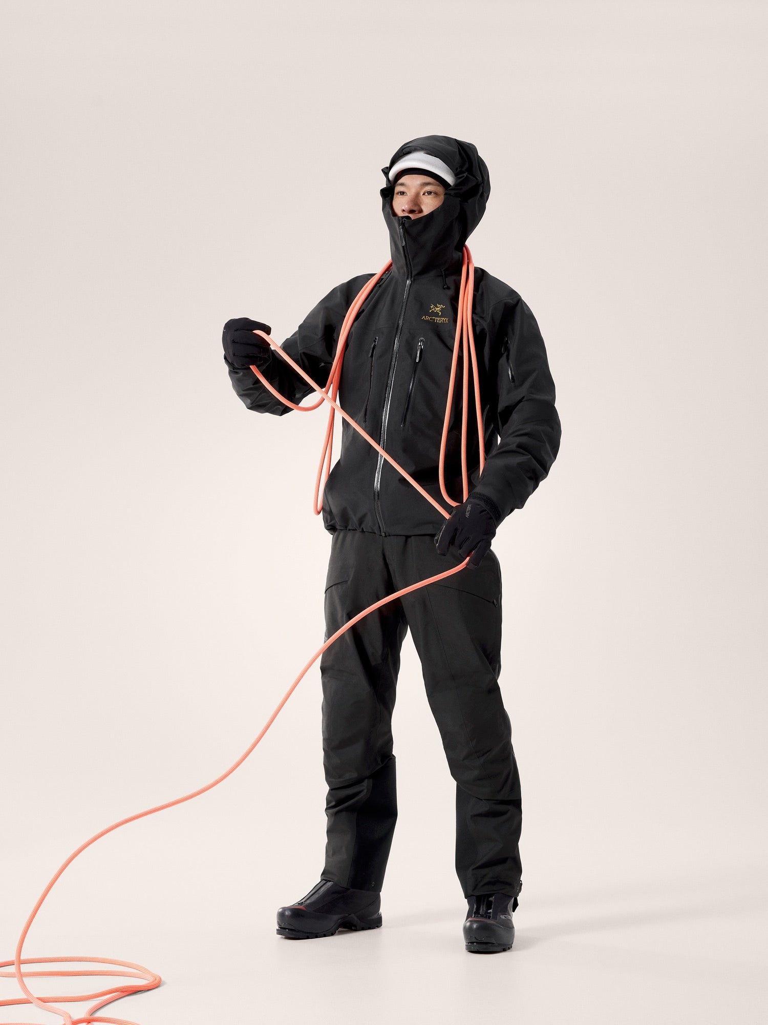 Alpha SV Jacket 防水硬殼外套 男款