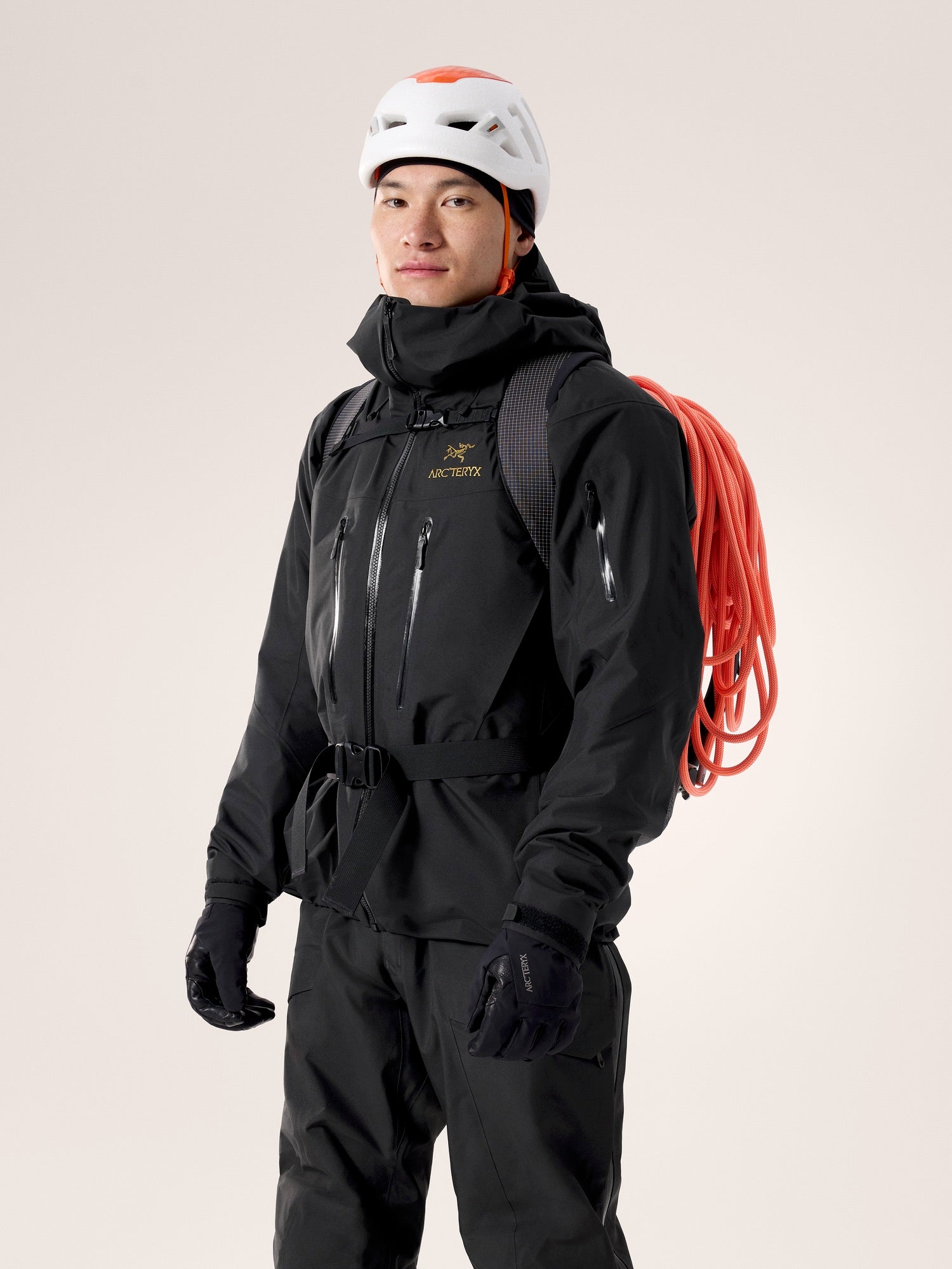 Alpha SV Jacket 防水硬殼外套 男款