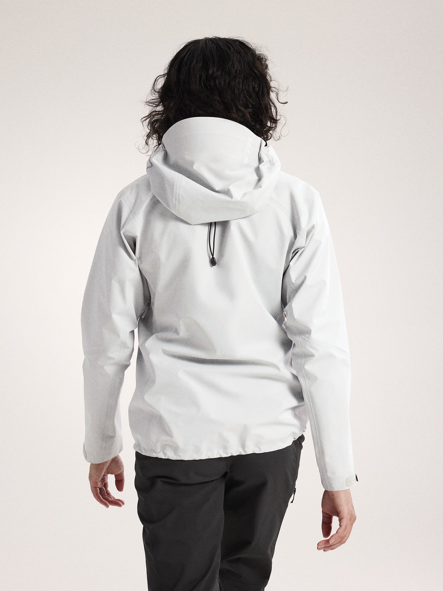 Beta SL Jacket 防水硬殼外套 女款