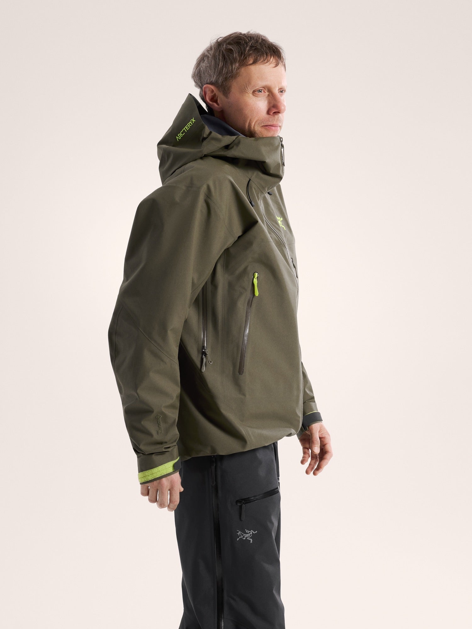 Beta SV Jacket 防水硬殼外套 男款