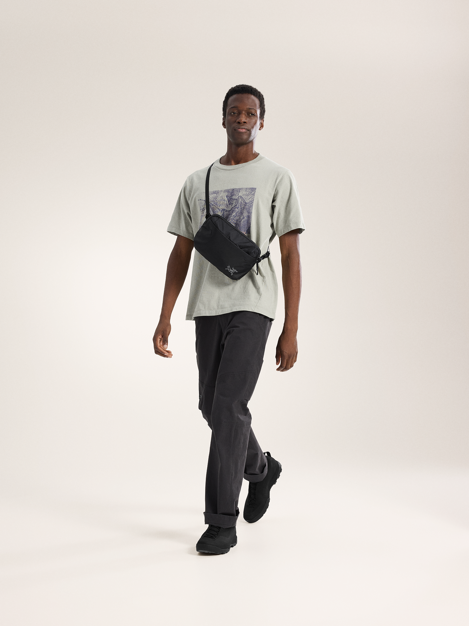 Heliad Crossbody 背包