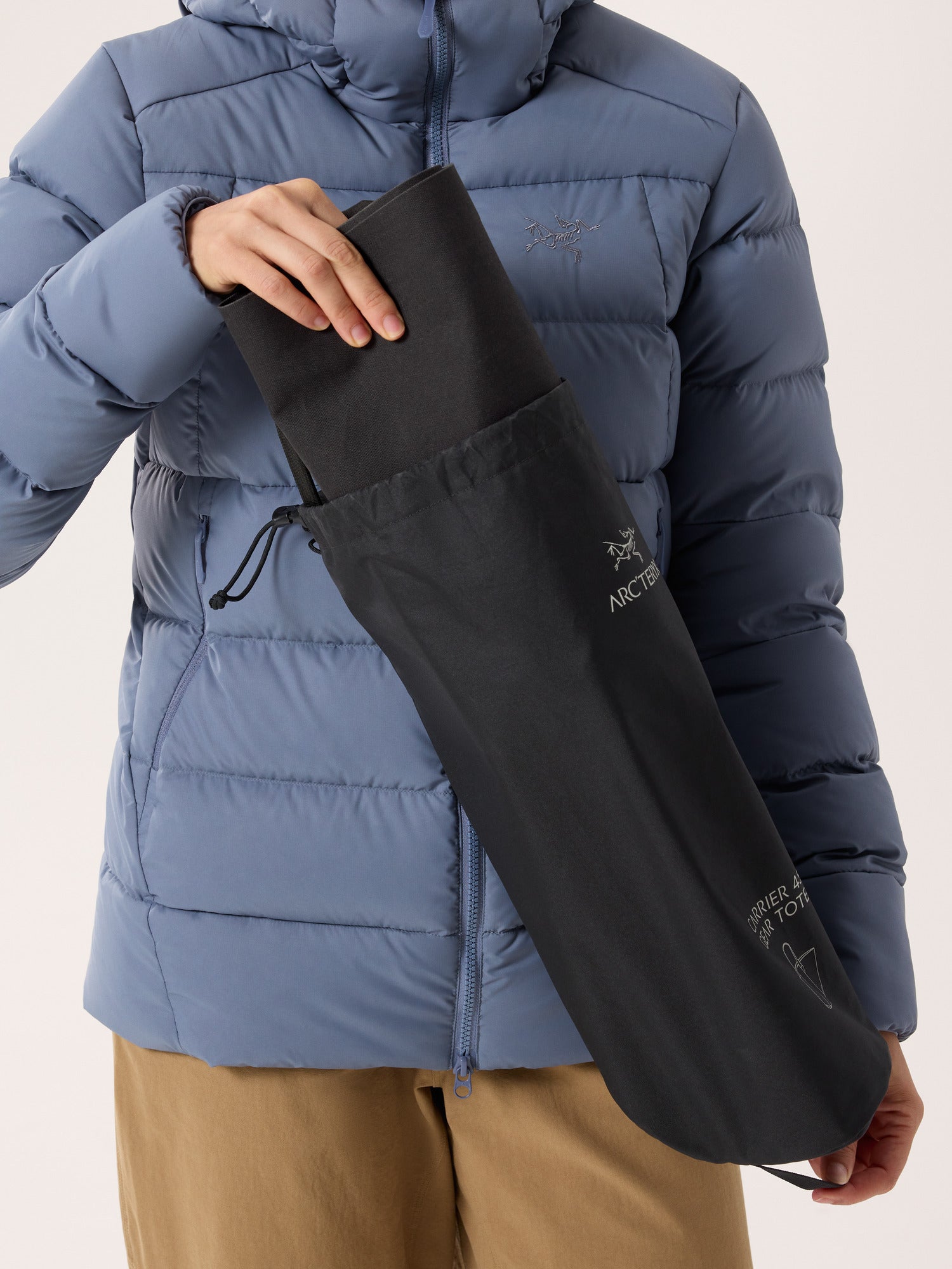 Carrier 45 Gear Tote背包