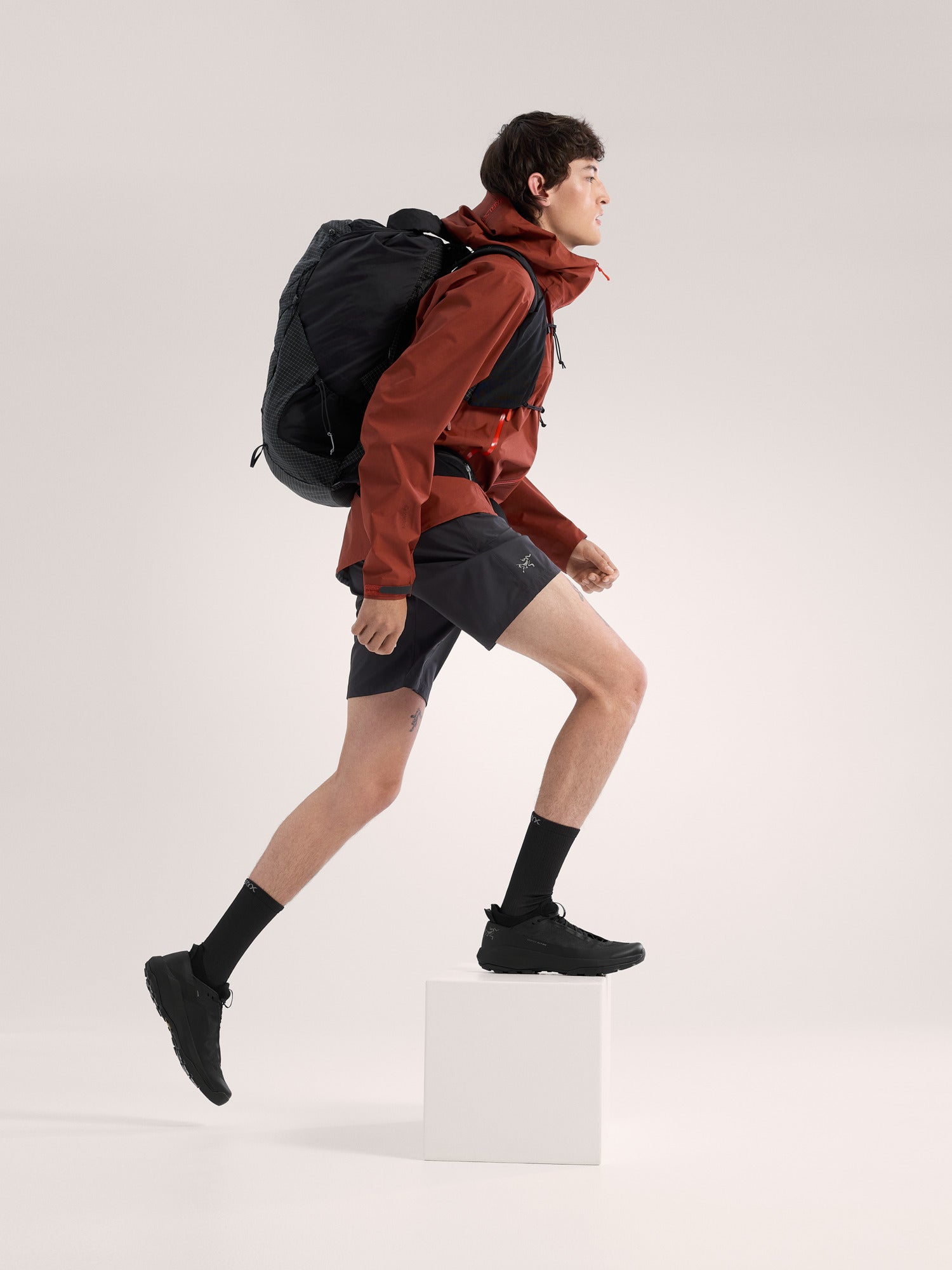 Incendo Short 9" 短褲 男款