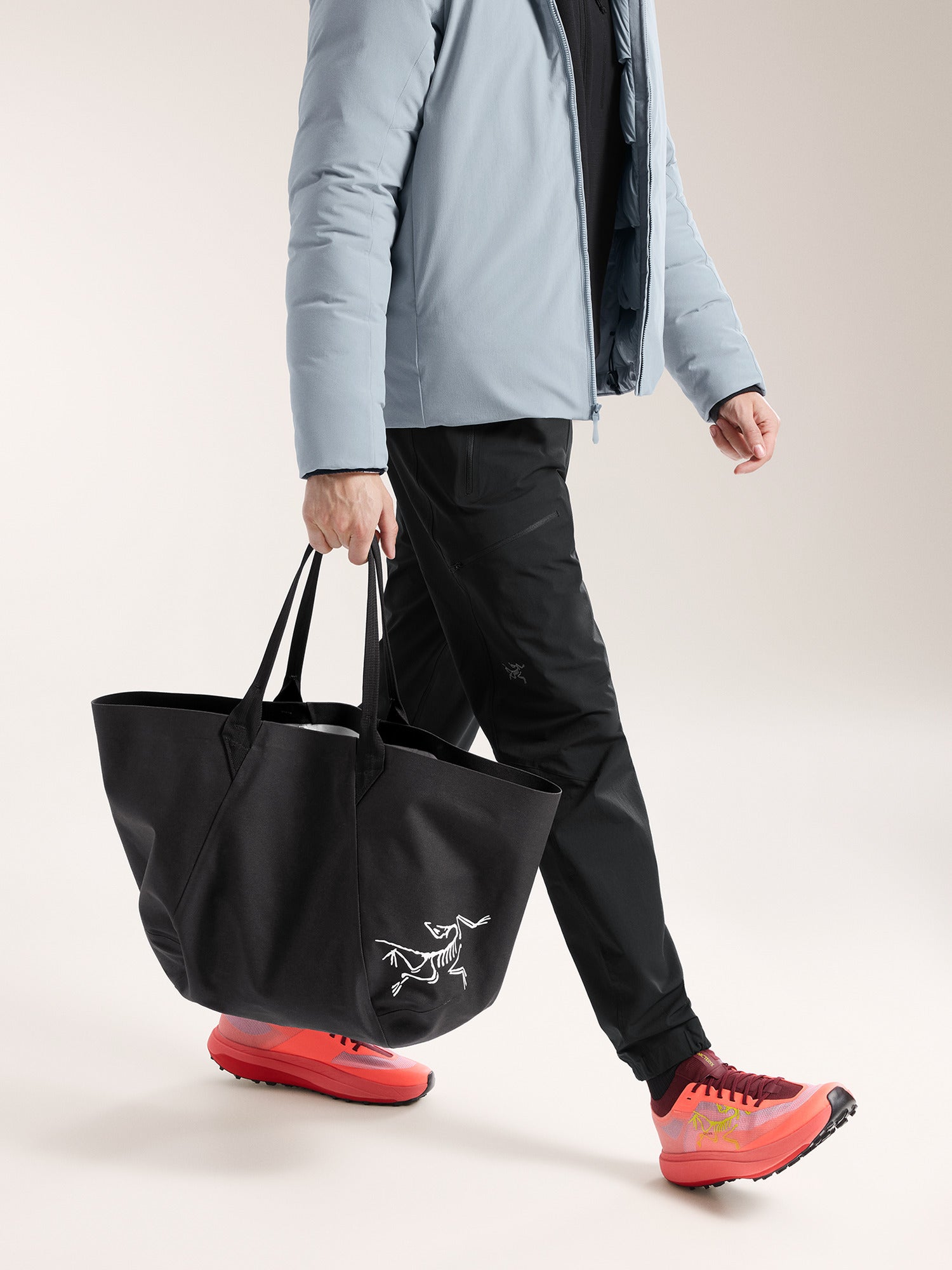 Carrier 45 Gear Tote背包