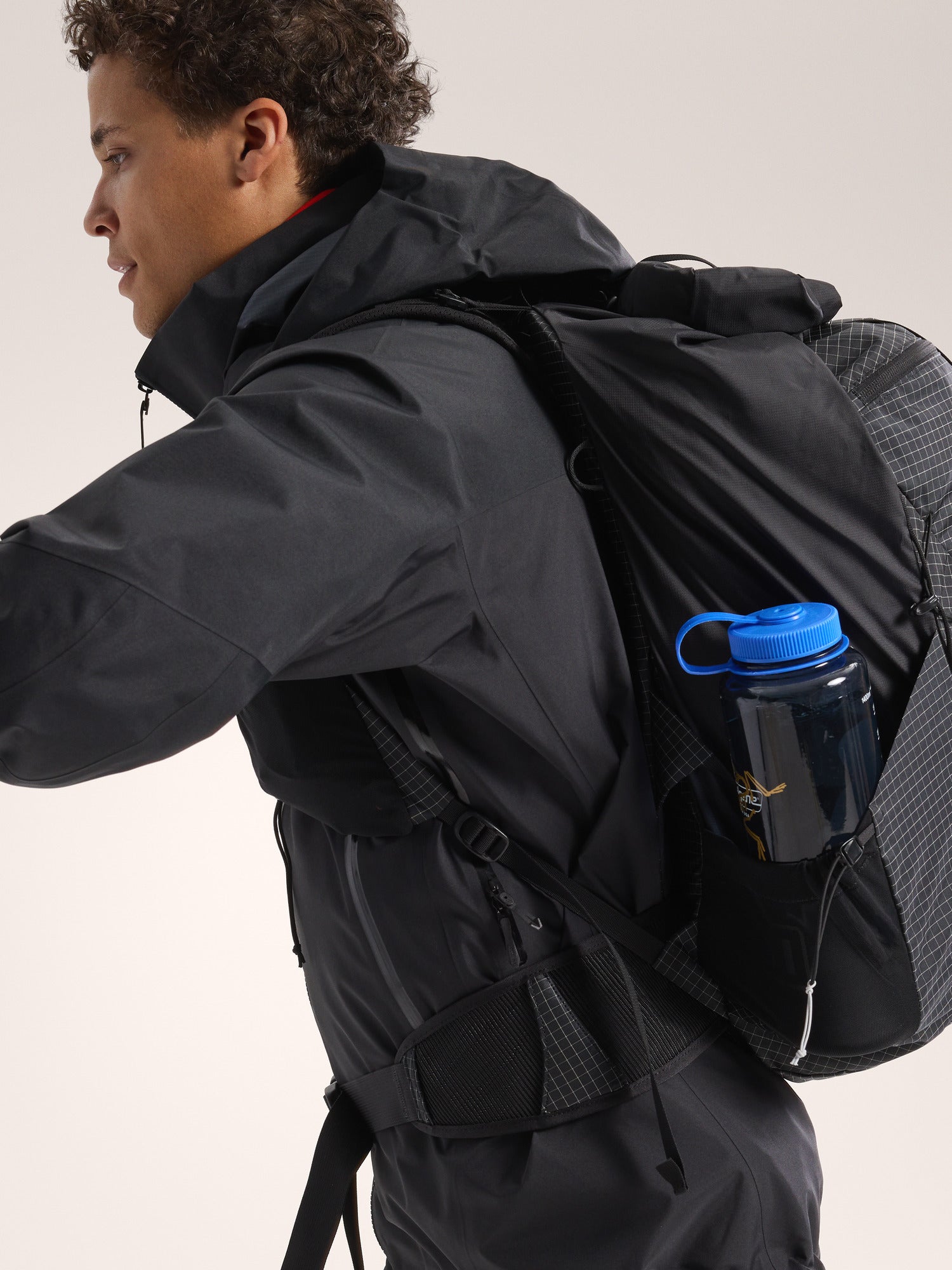 Beta AR Jacket 防水硬殼外套 男款