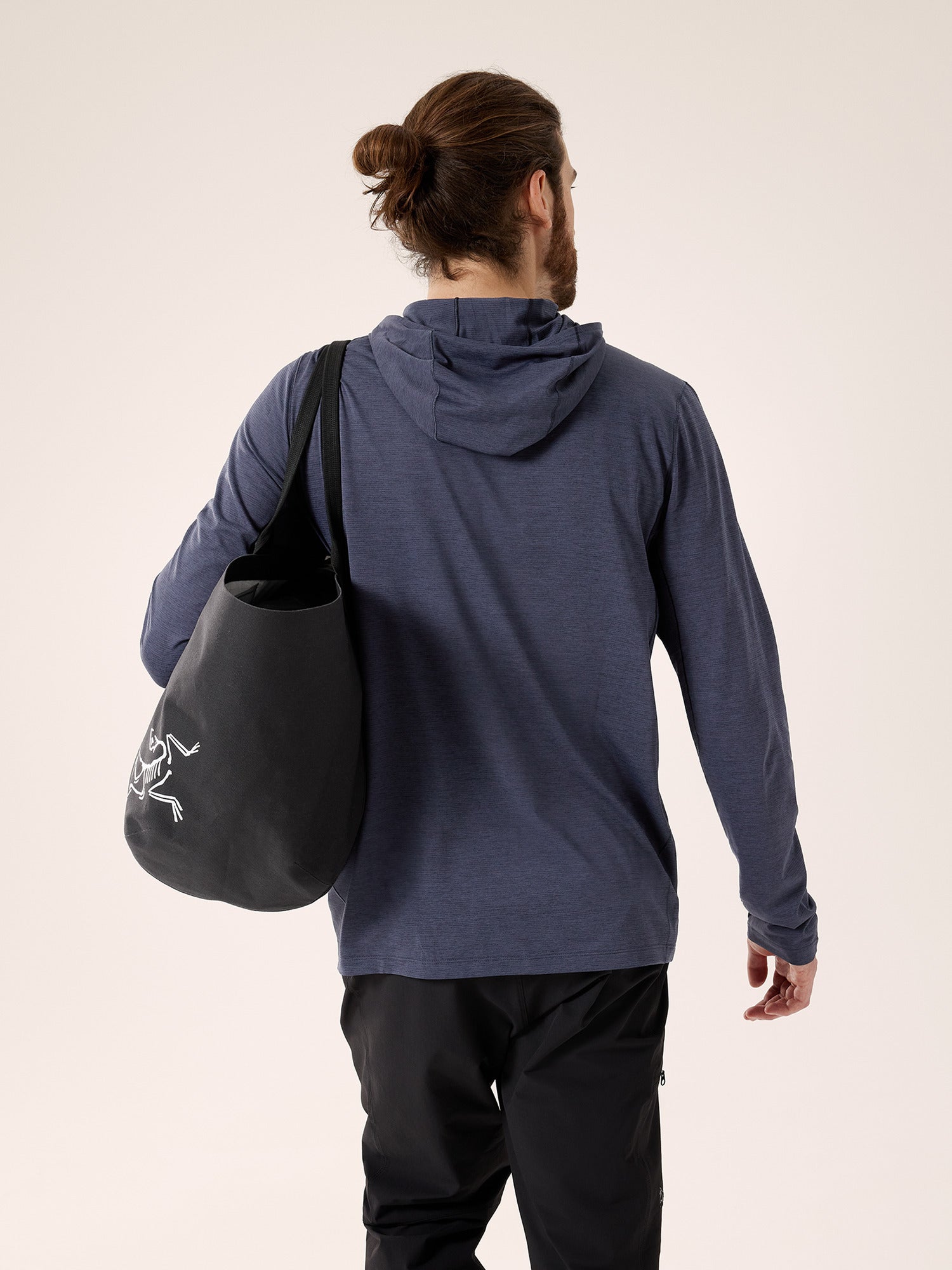 Carrier 45 Gear Tote背包