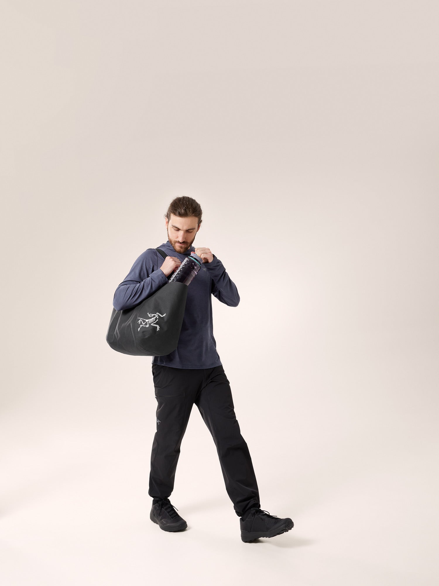 Carrier 45 Gear Tote背包