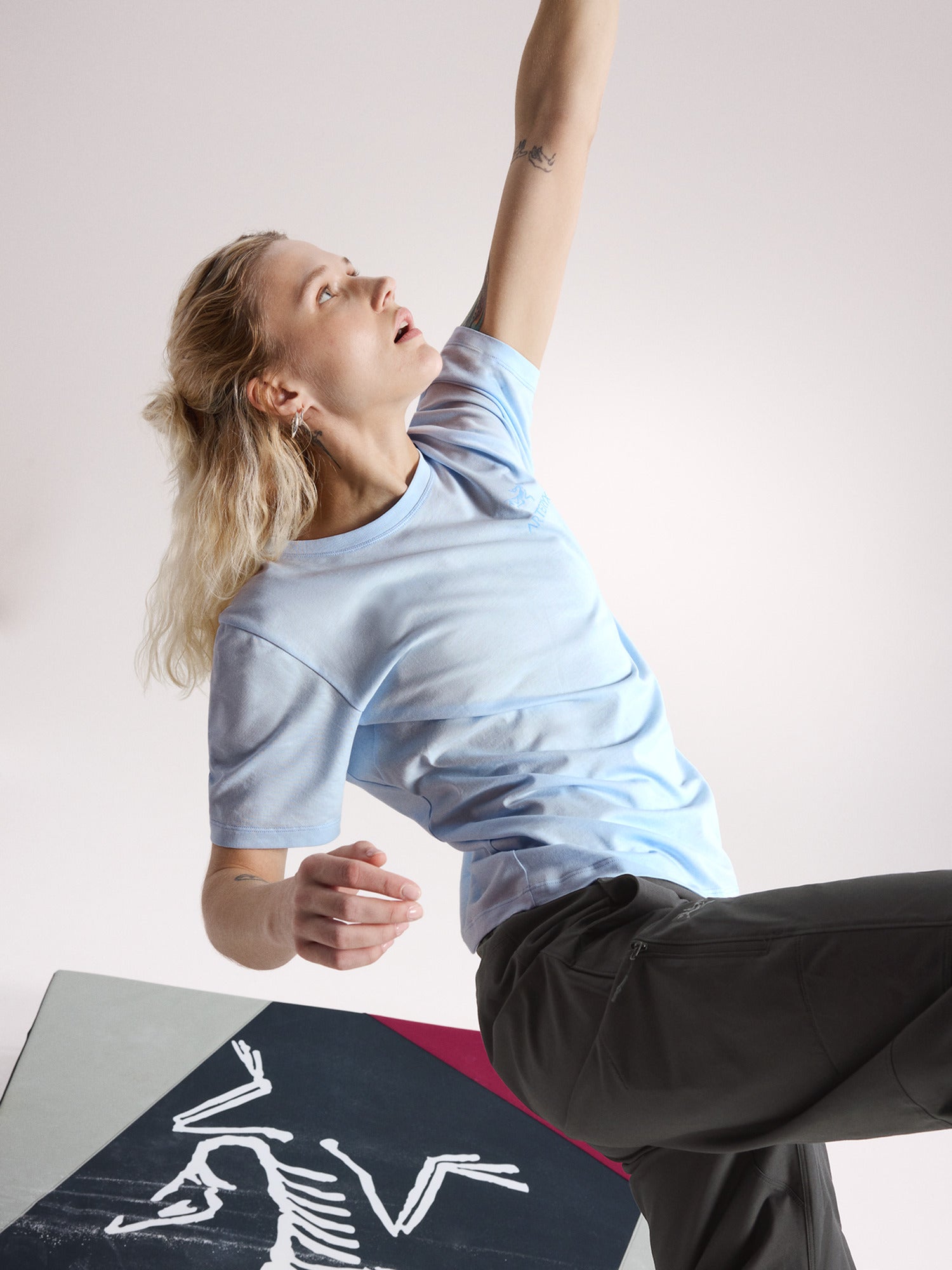 Kragg SL Cotton Emblem Crew SS Tee 短袖 女款