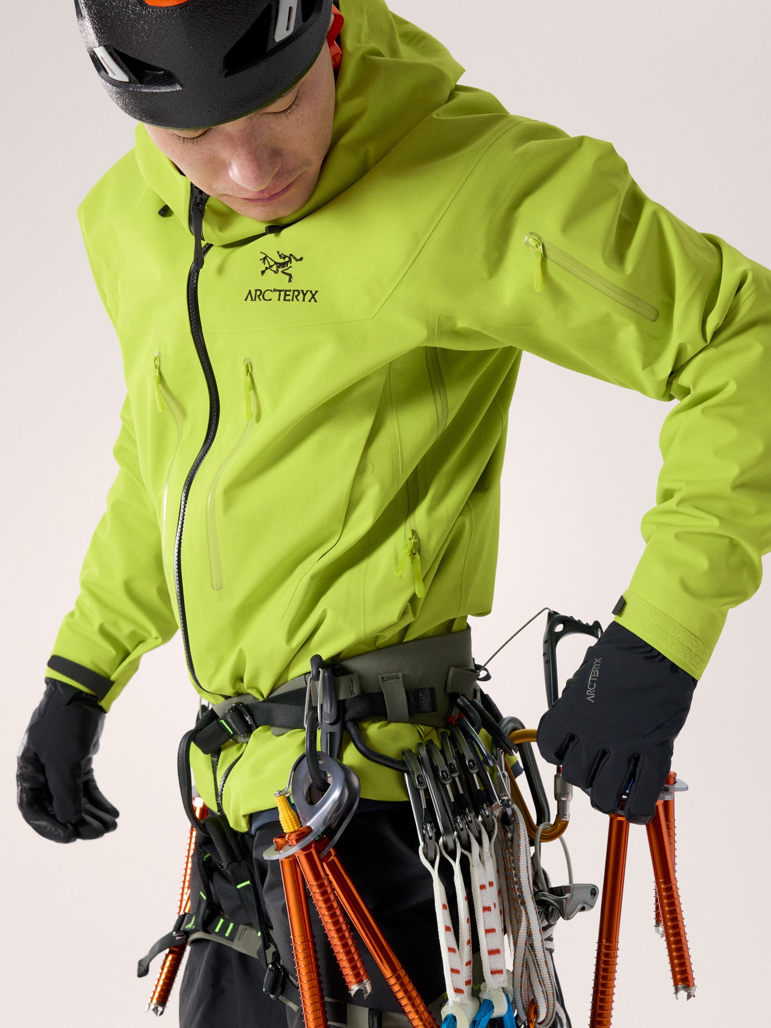 Alpha SV Jacket 防水硬殼外套 男款