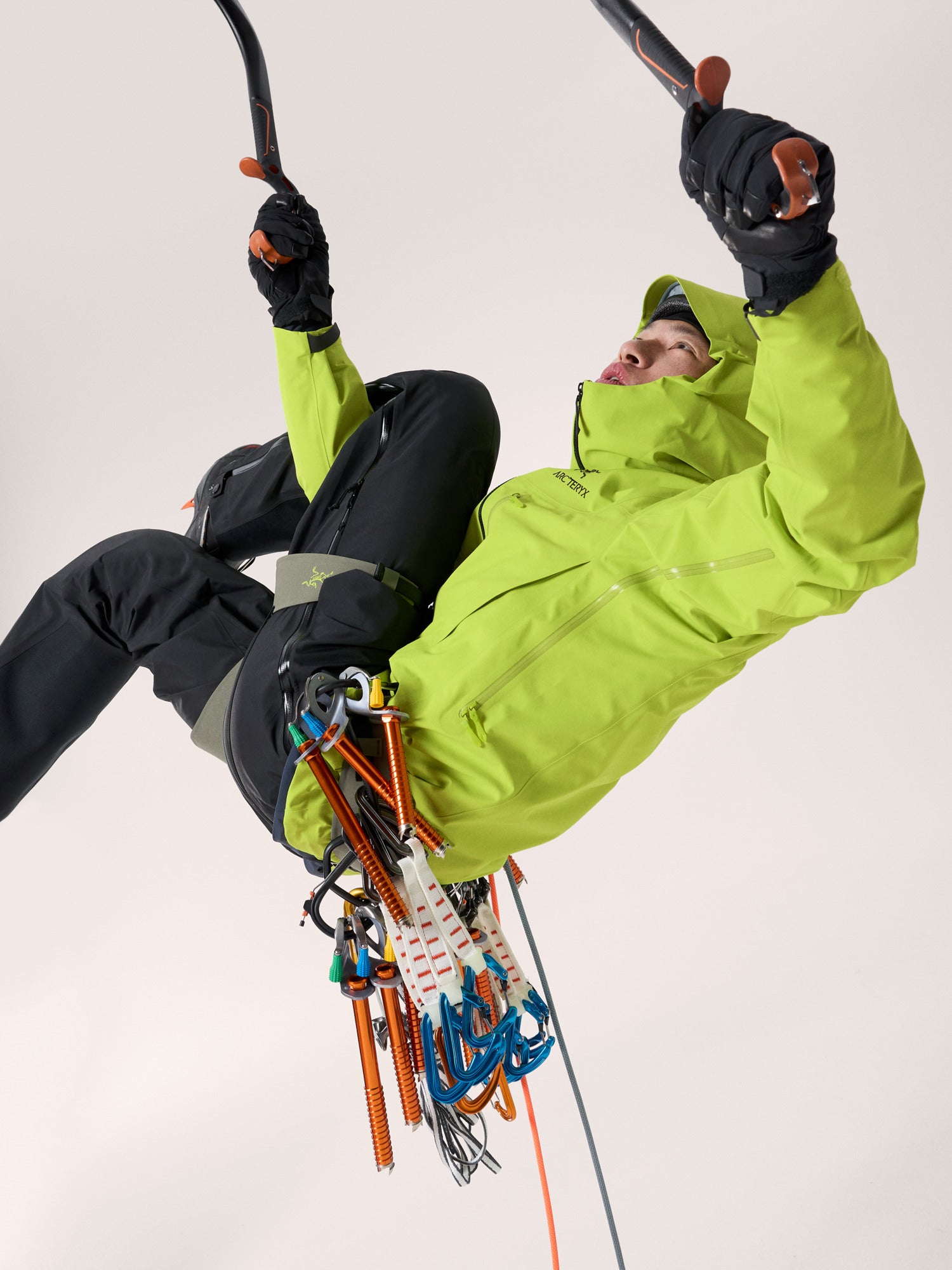 Alpha SV Jacket 防水硬殼外套 男款