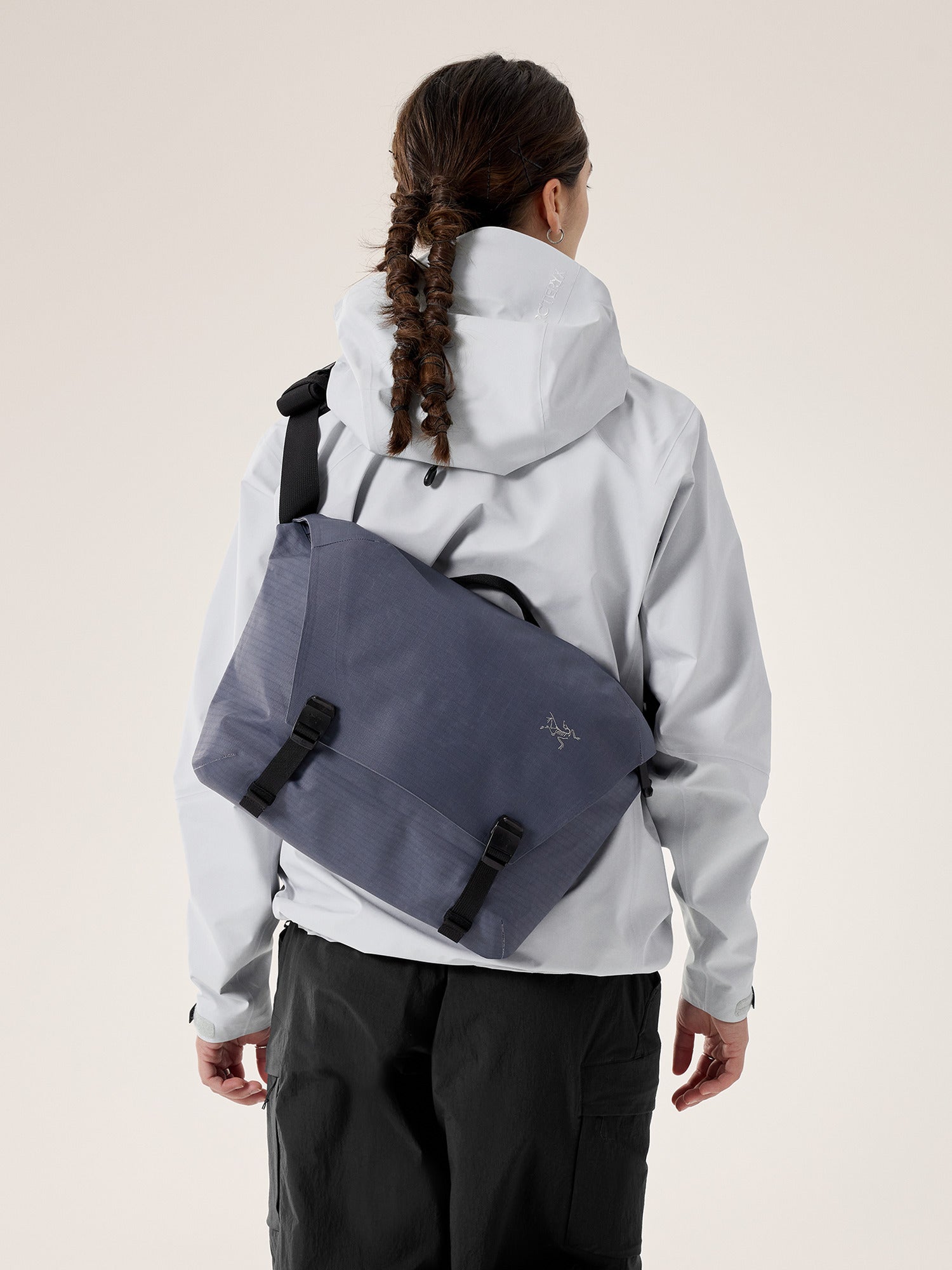 Granville 10 Courier Bag 背包