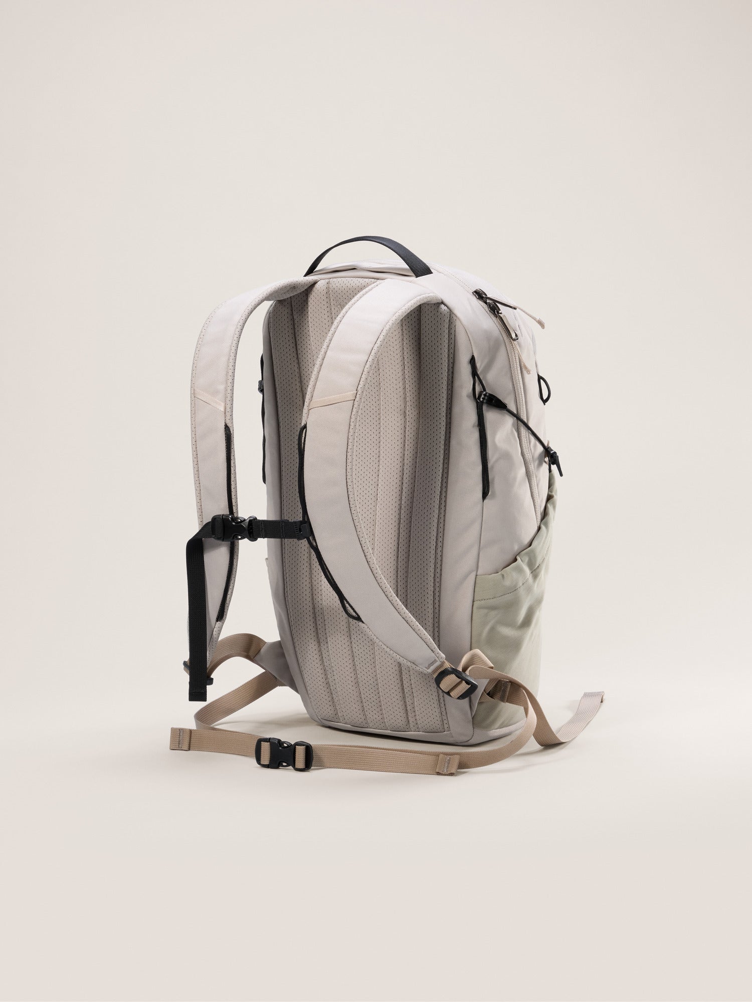 Mantis 16 Backpack 後背包