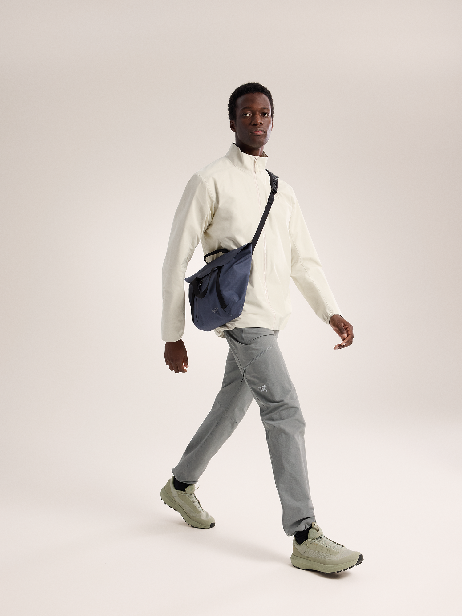 Granville Shoulder Bag 背包