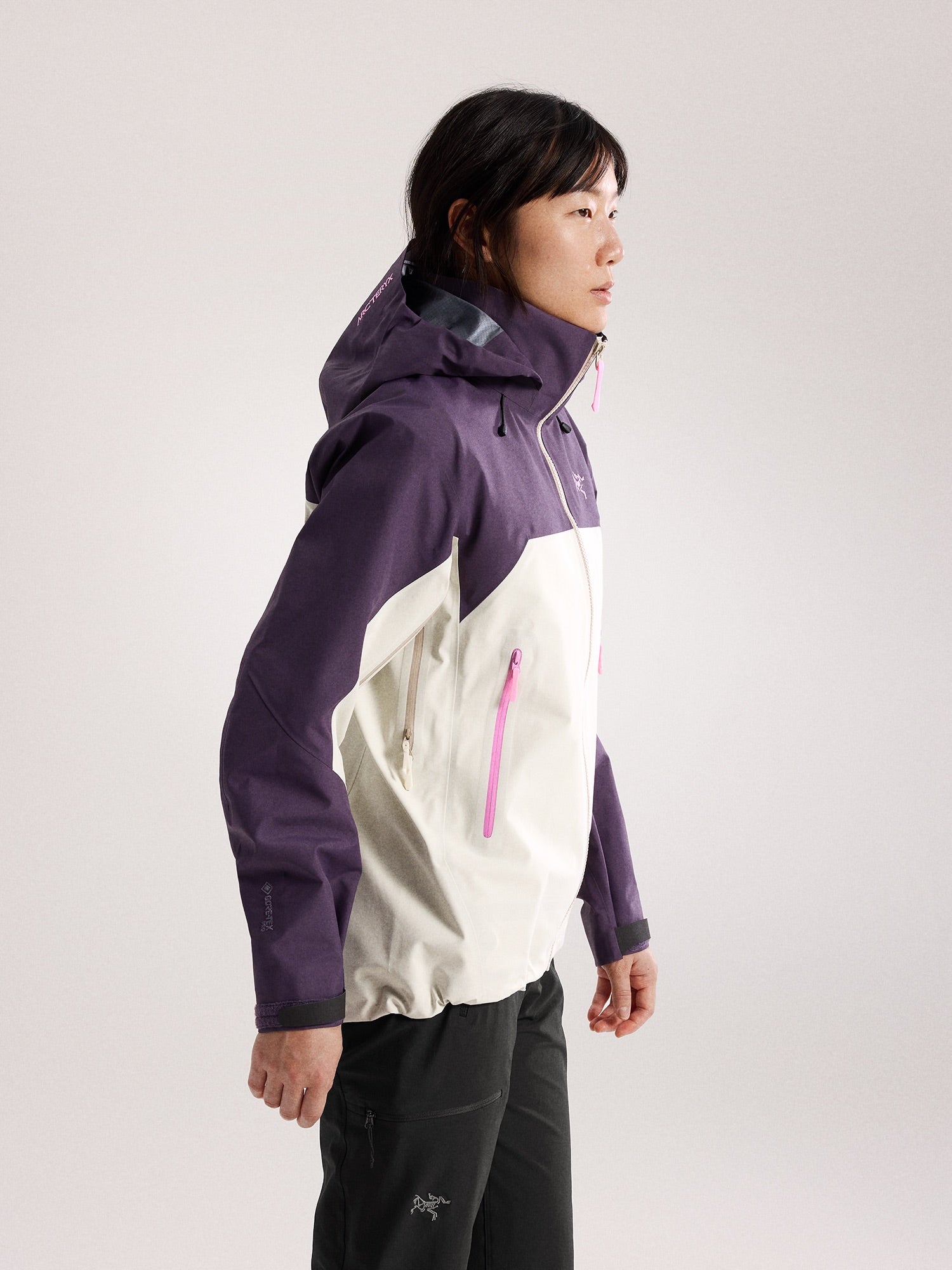 Beta AR Jacket 防水硬殼外套 女款