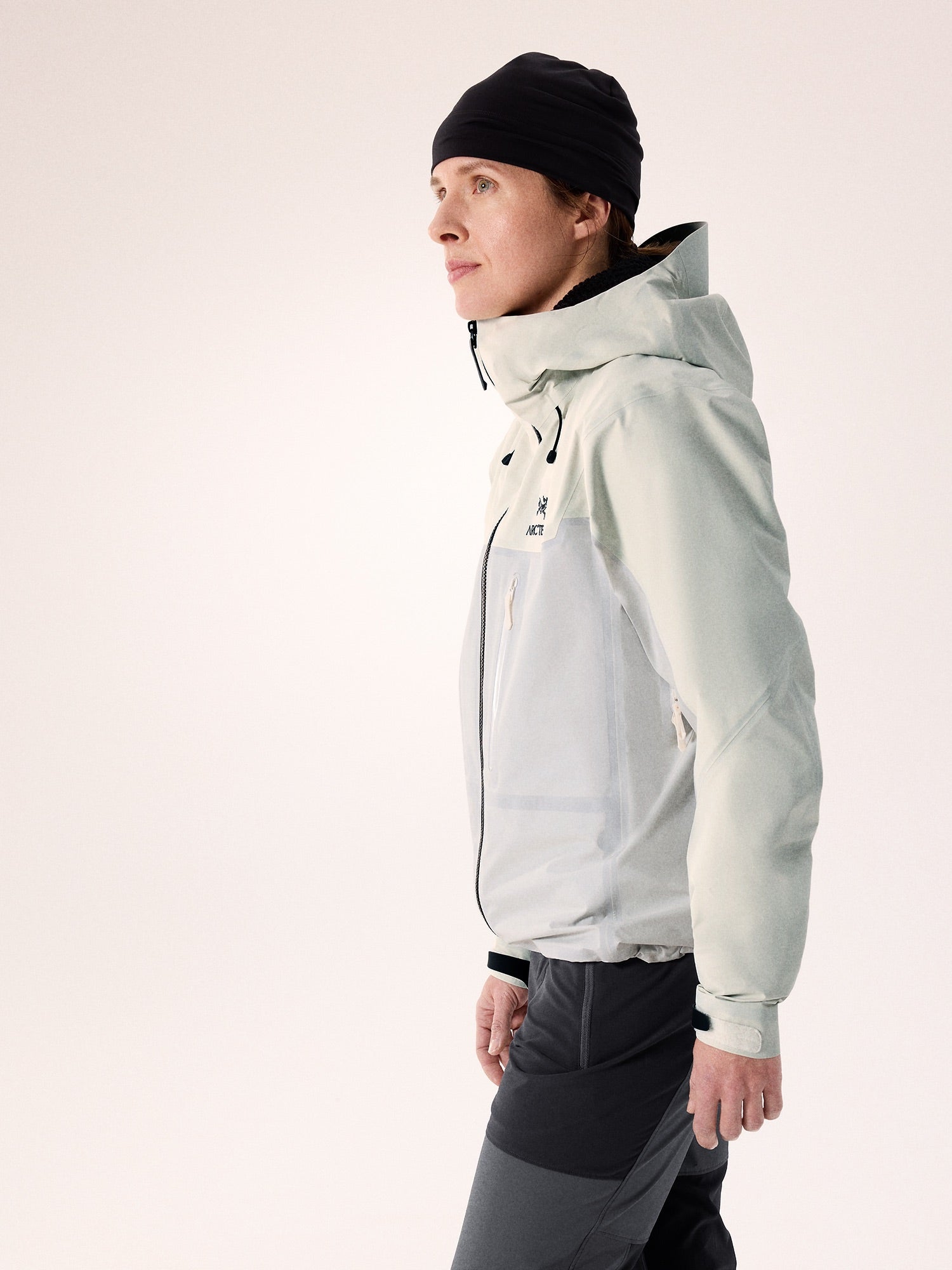 Alpha Jacket 防水硬殼外套 女款