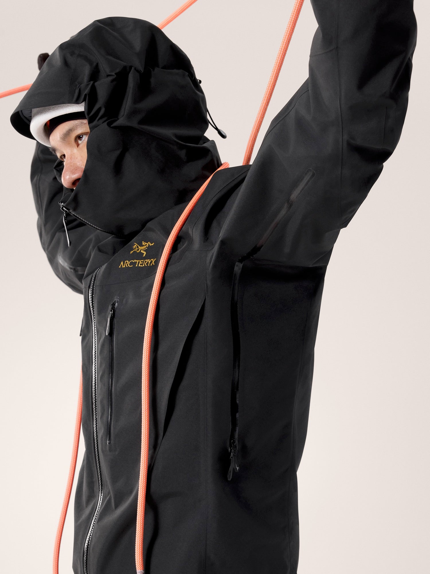 Alpha SV Jacket 防水硬殼外套 男款