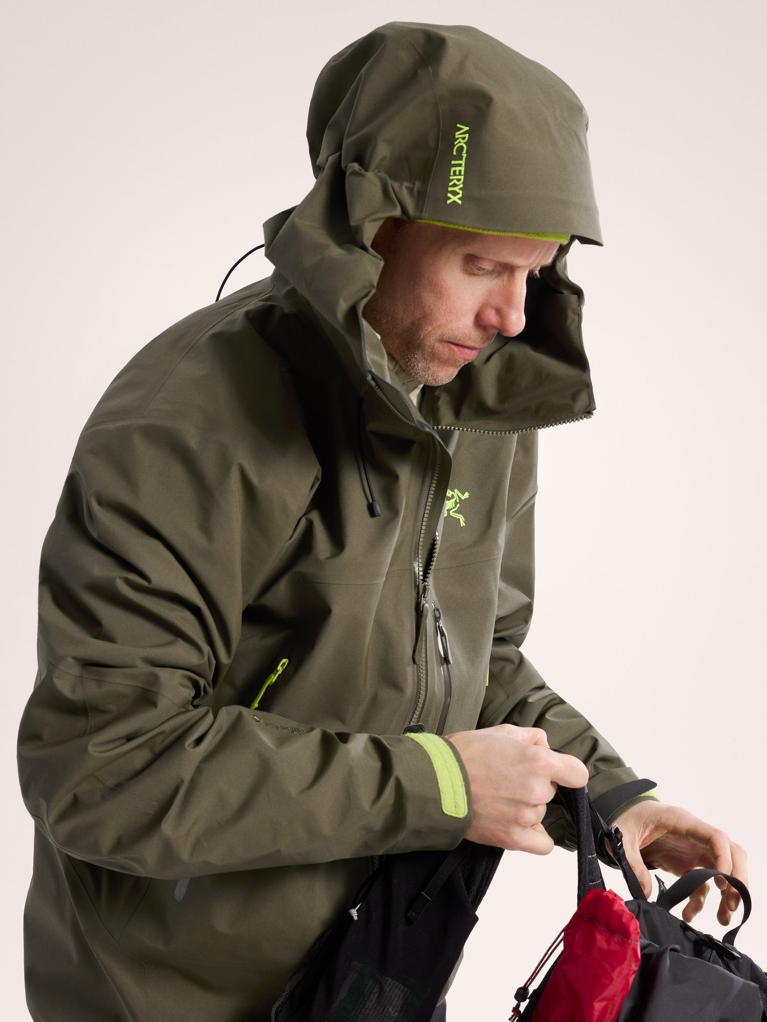 Beta SV Jacket 防水硬殼外套 男款
