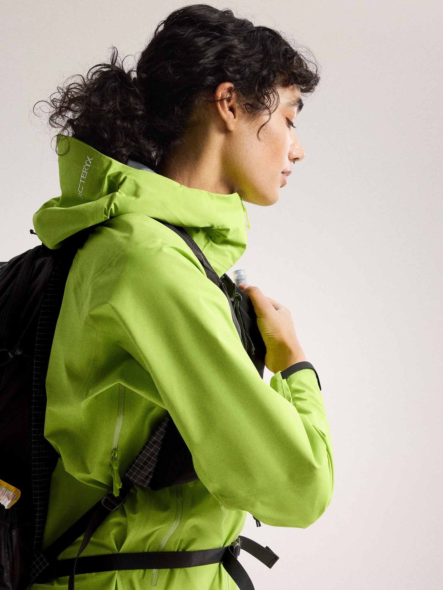 Beta SL Jacket 防水硬殼外套 女款