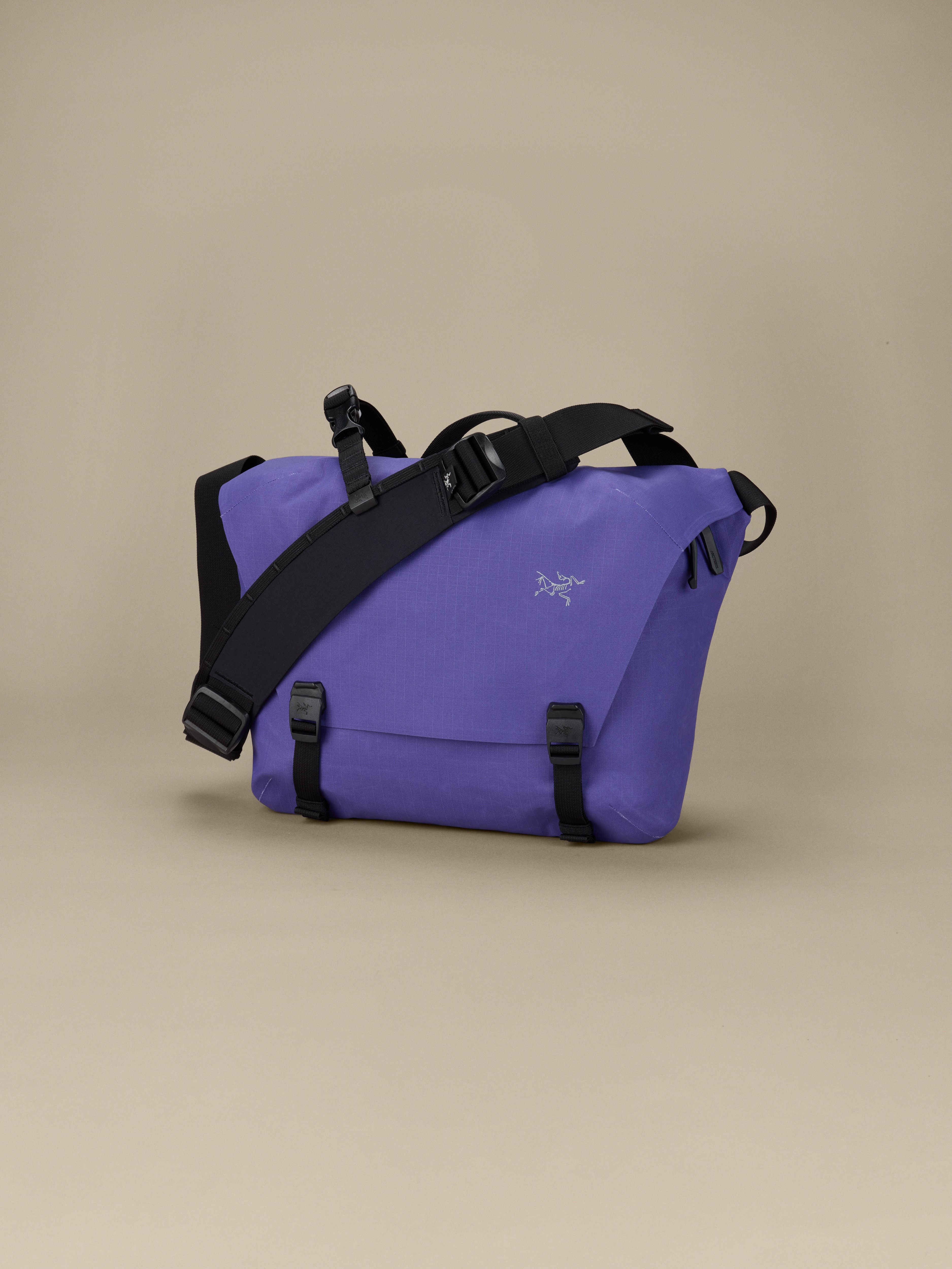 Granville 10 Courier Bag 背包