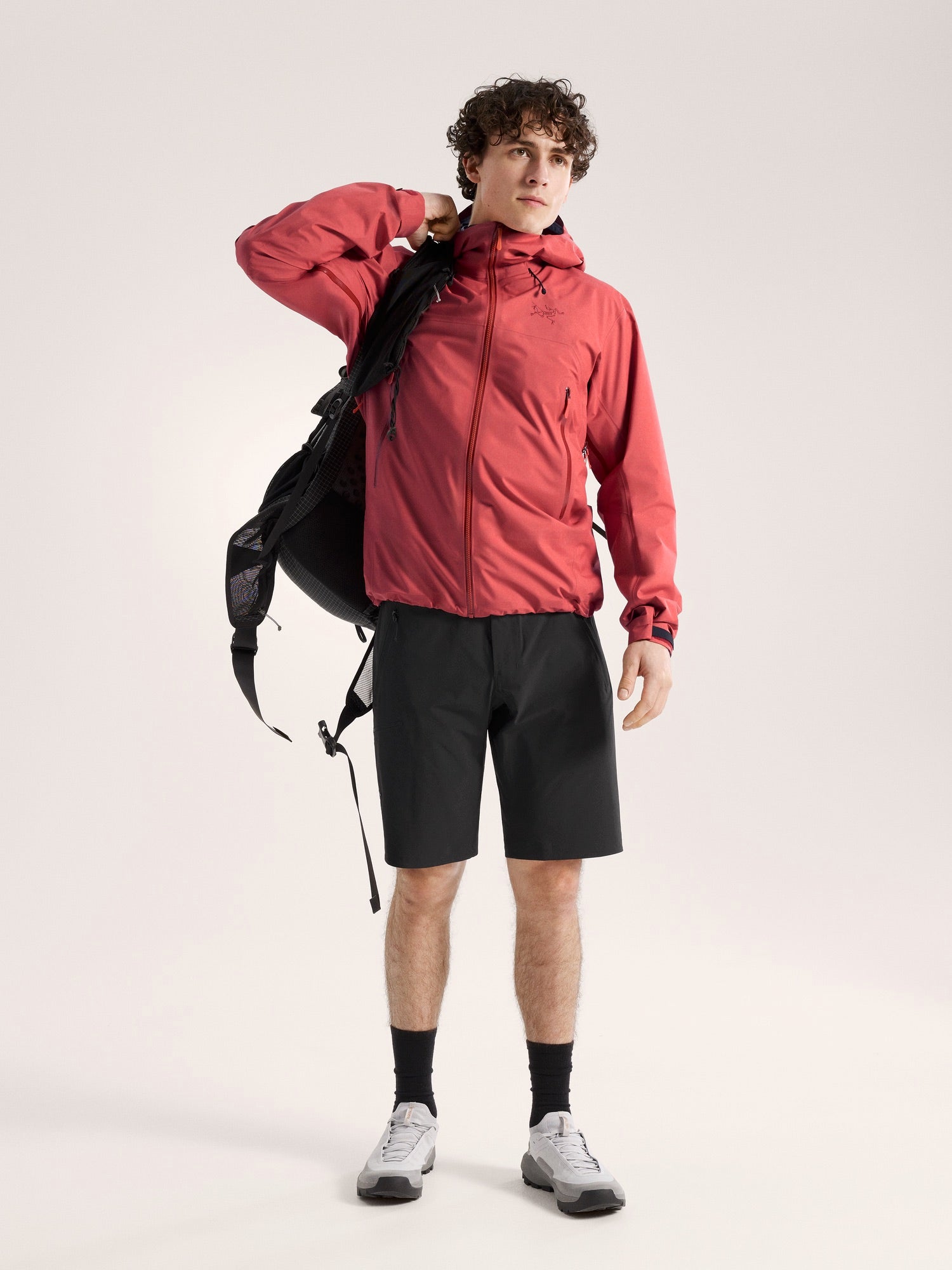 Beta SL Jacket 防水硬殼外套 男款
